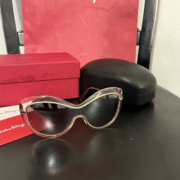 Salvatore Ferragamo Sunglasses - Picture 3 of 3